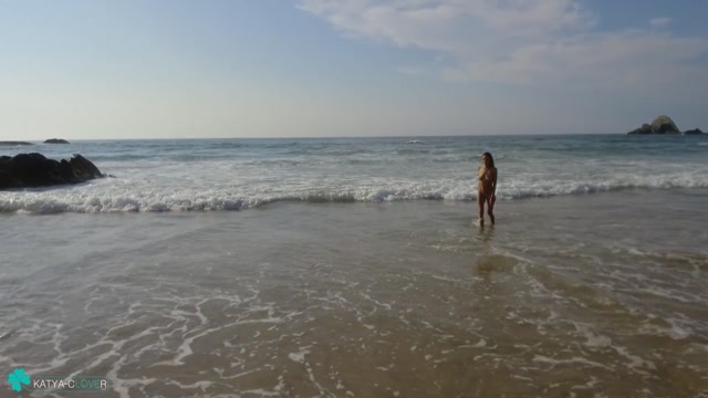 Katya_Clover_in_Altherinos_beach_review_sgolosom.mp4.00014.jpg