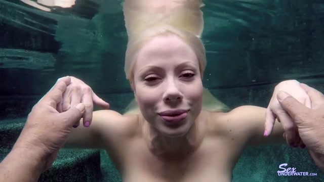 SexUnderWater_presents_dolcevandela1_12k.mp4.00003.jpg