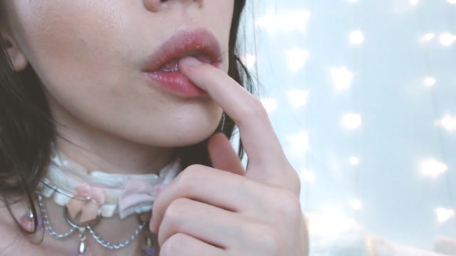 ManyVids_presents_Emily_Grey_in_Kitten_Oral_Fixation.mp4.00002.jpg