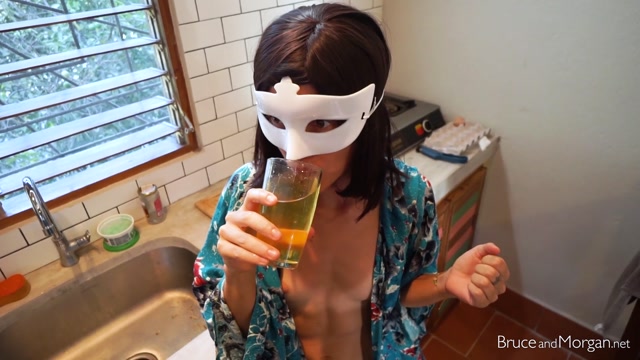 Watch Free Porno Online – BruceAndMorgan presents 19.05.08 quickie 3 morgan drinks her glass (MP4, FullHD, 1920×1080)