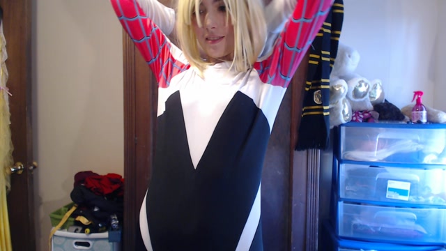 ManyVids_presents_Annabelle_Bestia_-_gwen_stacy_tries_on_her_costume.mp4.00006.jpg