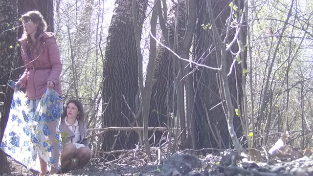 Pissing_porn_-_Outdoor187.mp4.00010.jpg