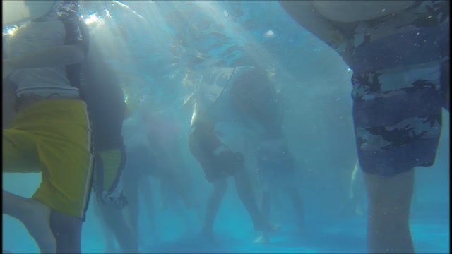 Underwater_swimsuit_tracking_-_YMUW-1036.mp4.00011.jpg