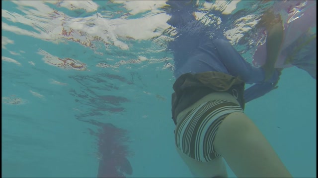 Underwater_swimsuit_tracking_-_YMUW-1039.mp4.00002.jpg