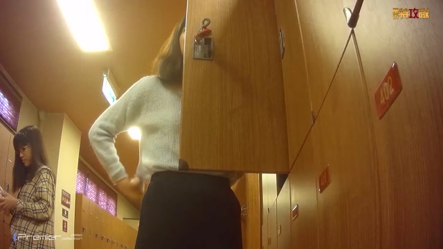 Voyeur_Locker_Room_-_shengjianglinvol39.mp4.00009.jpg