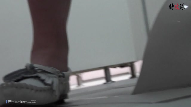 Voyeur_Toilet_-_huanwcno99.mp4.00006.jpg