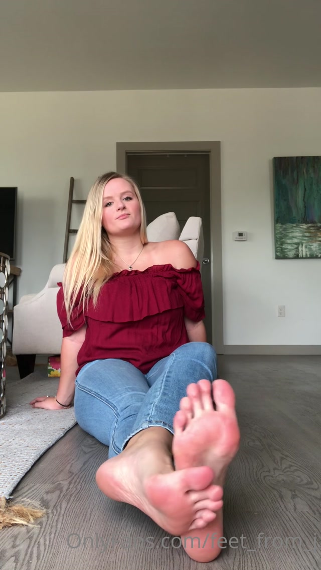 feet_from_j_13-05-2020_Flats_tease_removal.mp4.00014.jpg