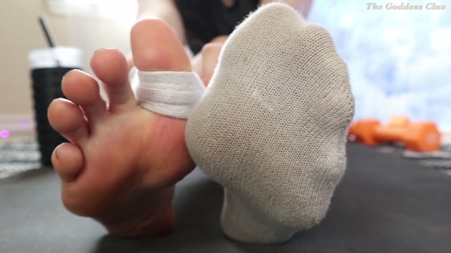 foot_therapy_part_3_stinky_sock_aroma_therapy_28.09.2020.mp4.00003.jpg