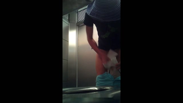 Watch Free Porno Online – Pissing – Womans peeing on public bathrooms 4 (WMV, FullHD, 1920×1080)