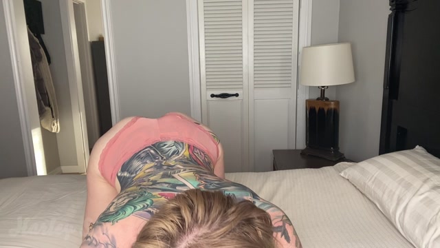 Harley Sin - Mom Cures Headache 00014