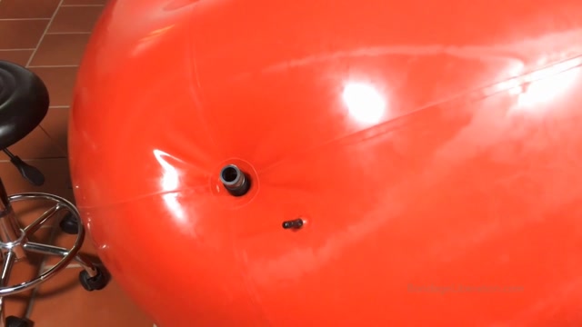 Bondage Liberation - Elise Graves - Swallowed by a Balloon 00010
