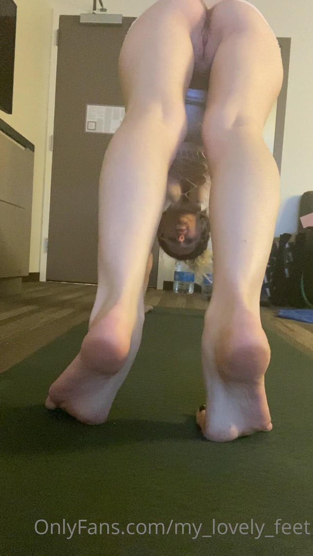 Mistress My Lovely Feet 004 my lovely feet-02-02-2021-2022952570-Yoga Monday  Even tho it