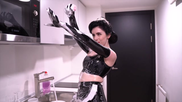 Miss Ellie Mouse - Fetish maid in latex 00010