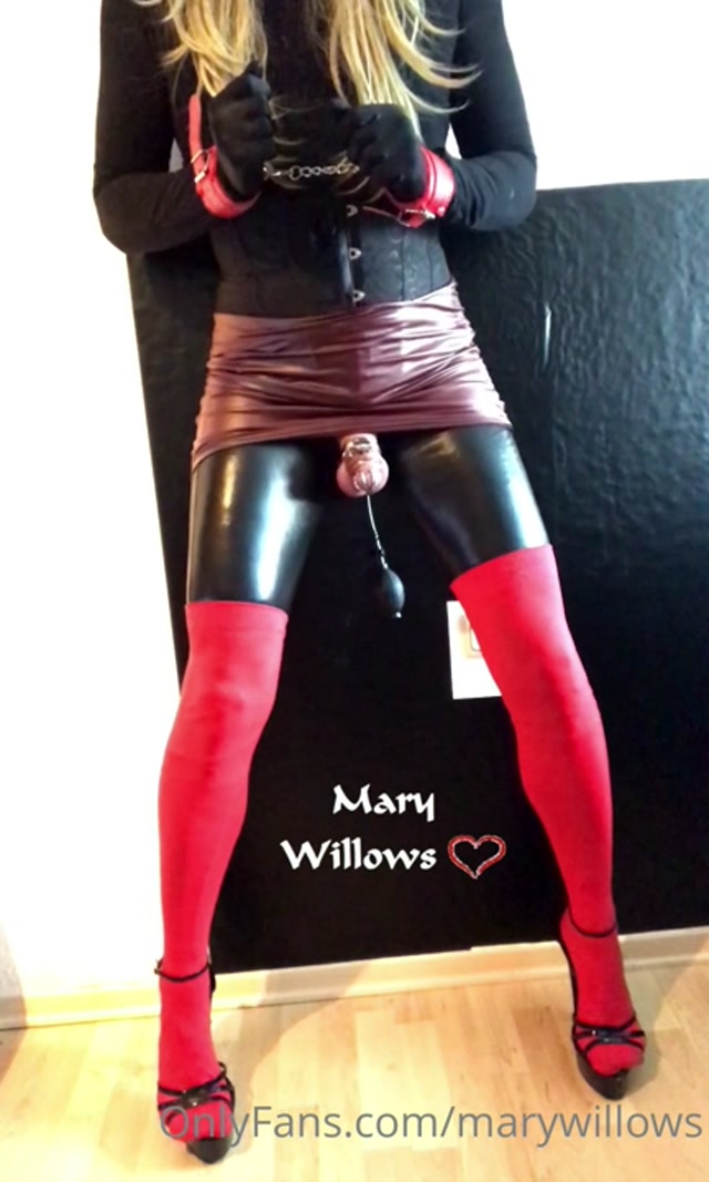 Pushing My Plug Against The Wall – MARY WILLOWS SISSYGASM EXPERT 00008