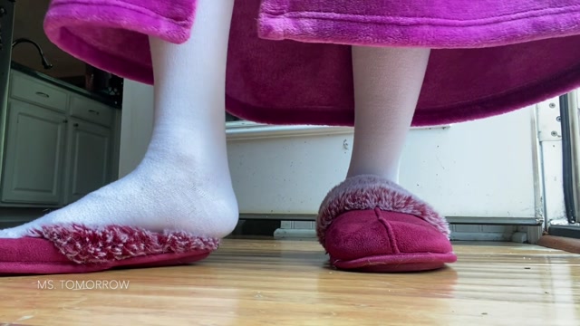 DommeTomorrow - morning socks - smelly slippers 00007