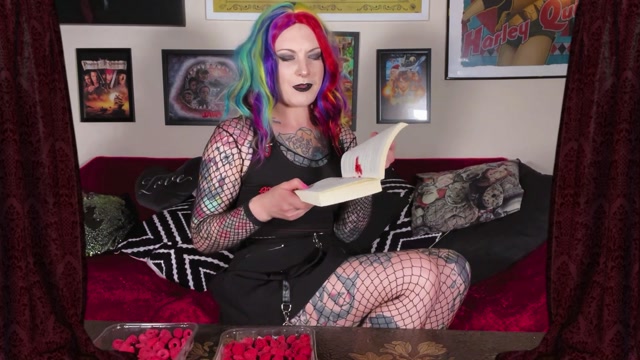 Infinity0Whore roommate smushes fruit pisses on book 00003