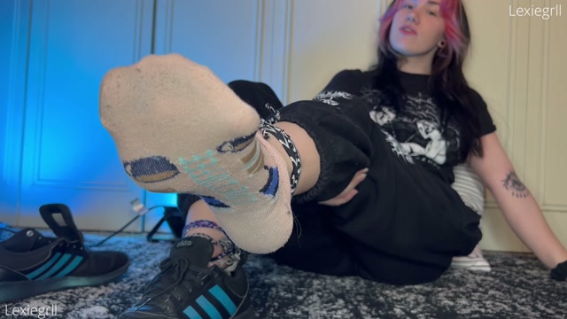 Lexiegrll - Sweaty sock shoe strip 00003