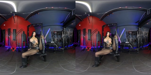 The English Mansion - Mistress Damazonia - Amazonian Goddess Worship - VR 00015