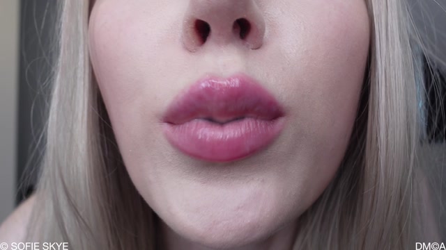 Sofie Skye - Cucky Work Out Kissing Fetish 00014