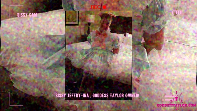 Goddess Taylor Knight - Exposing-Fantasy a Sissy Fan 4K 00011