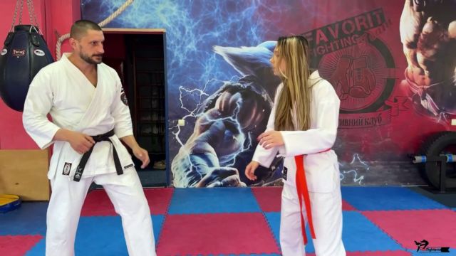 Mixfights - Karate Lesson With Alice Alternative Version Maledo 00002