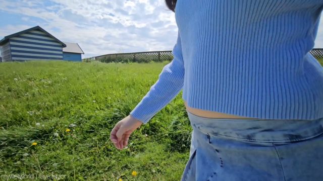 Faye Taylor Upskirt wetting by the beach huts peing 00005