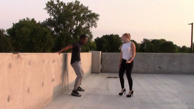 bunny_n_wolf - On the roof of a house a girl beats a guy in the balls 00001